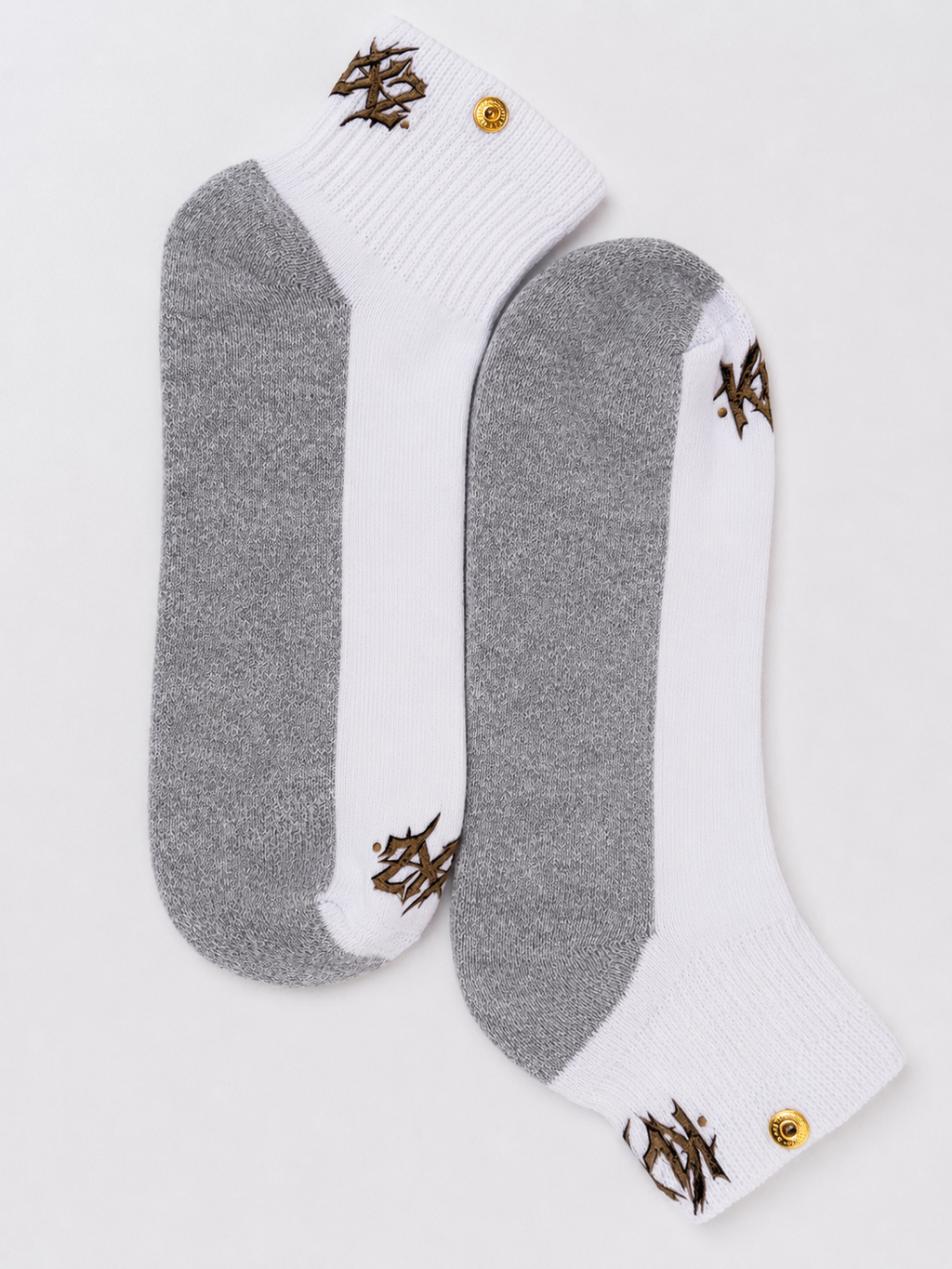 Stain Resistant White Klyxz 1 pair (SM 3-7)
