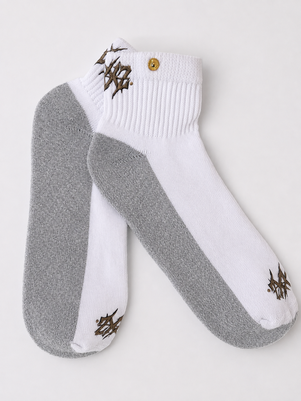 Stain Resistant White Klyxz 1 pair (SM 3-7)